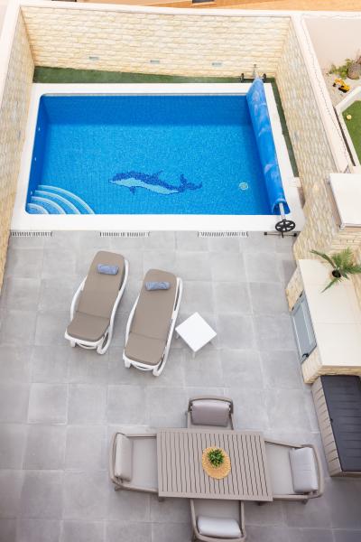 img/masonry/host pro rentals holidayhome tenerife terrace and private pool.jpg