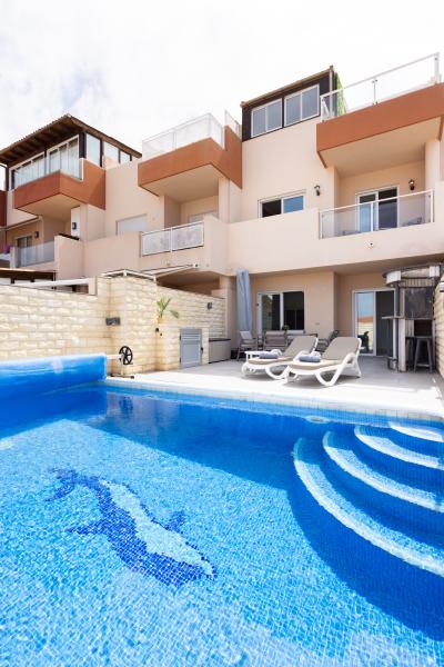 img/masonry/host pro rentals holidayhome tenerife terrace and private pool 4.jpg